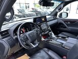 Lexus LX 500d-9