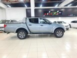 Mitsubishi L200-10