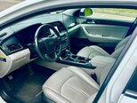 Hyundai Sonata-12