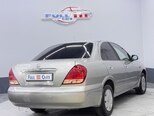 Nissan Sunny-7