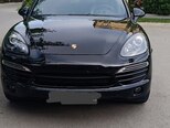 Porsche Cayenne-1