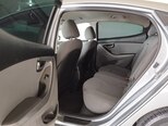 Hyundai Elantra-8