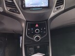 Hyundai Elantra-9
