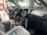 Toyota Land Cruiser Prado-13