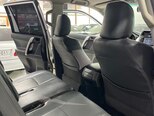 Toyota Land Cruiser Prado-16