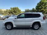 Toyota Land Cruiser Prado-5
