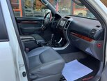 Toyota Land Cruiser Prado-13
