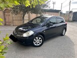 Nissan Tiida-5