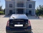 Toyota Prius-5