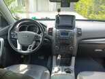 Kia Sorento-9