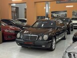 Mercedes E 240-4