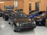 Mercedes E 240-2