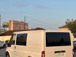 Ford Transit-8