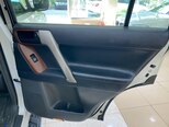 Toyota Land Cruiser Prado-13