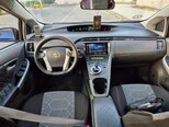 Toyota Prius-5