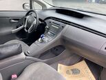 Toyota Prius-5