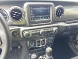Jeep Wrangler-10