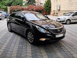 Hyundai Sonata-12