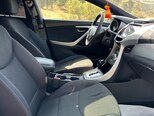 Hyundai Elantra-9