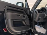 Land Rover Defender-17
