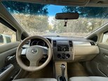 Nissan Tiida-12
