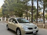 Nissan Tiida-11