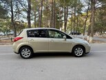 Nissan Tiida-4