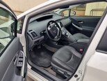 Toyota Prius-9