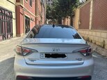 Hyundai Sonata-14