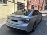 Hyundai Sonata-16