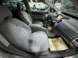 Toyota Prius-13