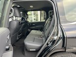 Toyota Land Cruiser-7