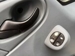 Ford Transit-9