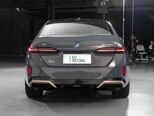 BMW i5-5
