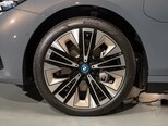 BMW i5-6