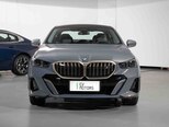 BMW i5-1