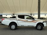 Mitsubishi L200-8