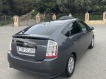 Toyota Prius-13
