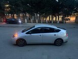Toyota Prius-5