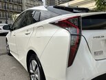 Toyota Prius-8