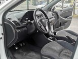 Hyundai Accent-17