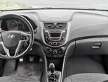 Hyundai Accent-13