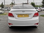 Hyundai Accent-11