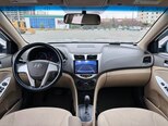 Hyundai Accent-11