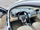 Hyundai Accent-14