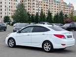 Hyundai Accent-25