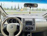 Nissan Tiida-4
