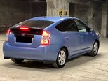 Toyota Prius-12