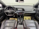 Hyundai Elantra-12