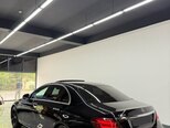 Mercedes E 220 d-6